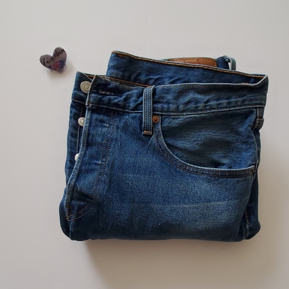 Levi's 501 Original's Button up Boy Friend Jean's - Picture 2 of 6